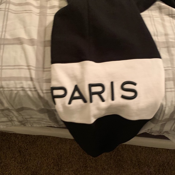 Givenchy sweat suit - Picture 3 of 6